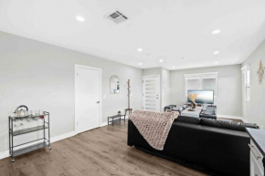 Premium 3BR, 2BA Luxury Stay with Modern Amenities
